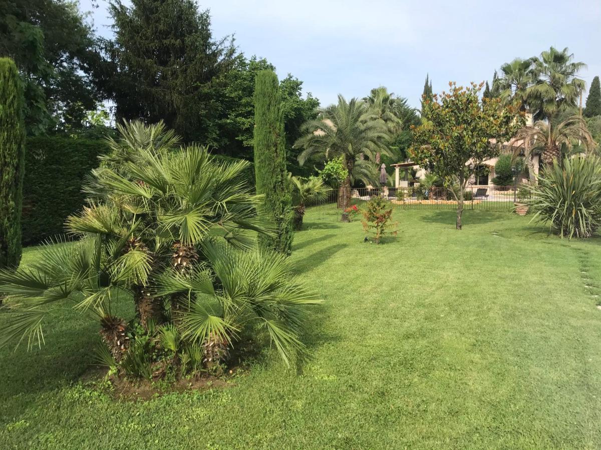 Luxueuse villa piscine et jacuzzi Saint-Paul-de-Vence Esterno foto