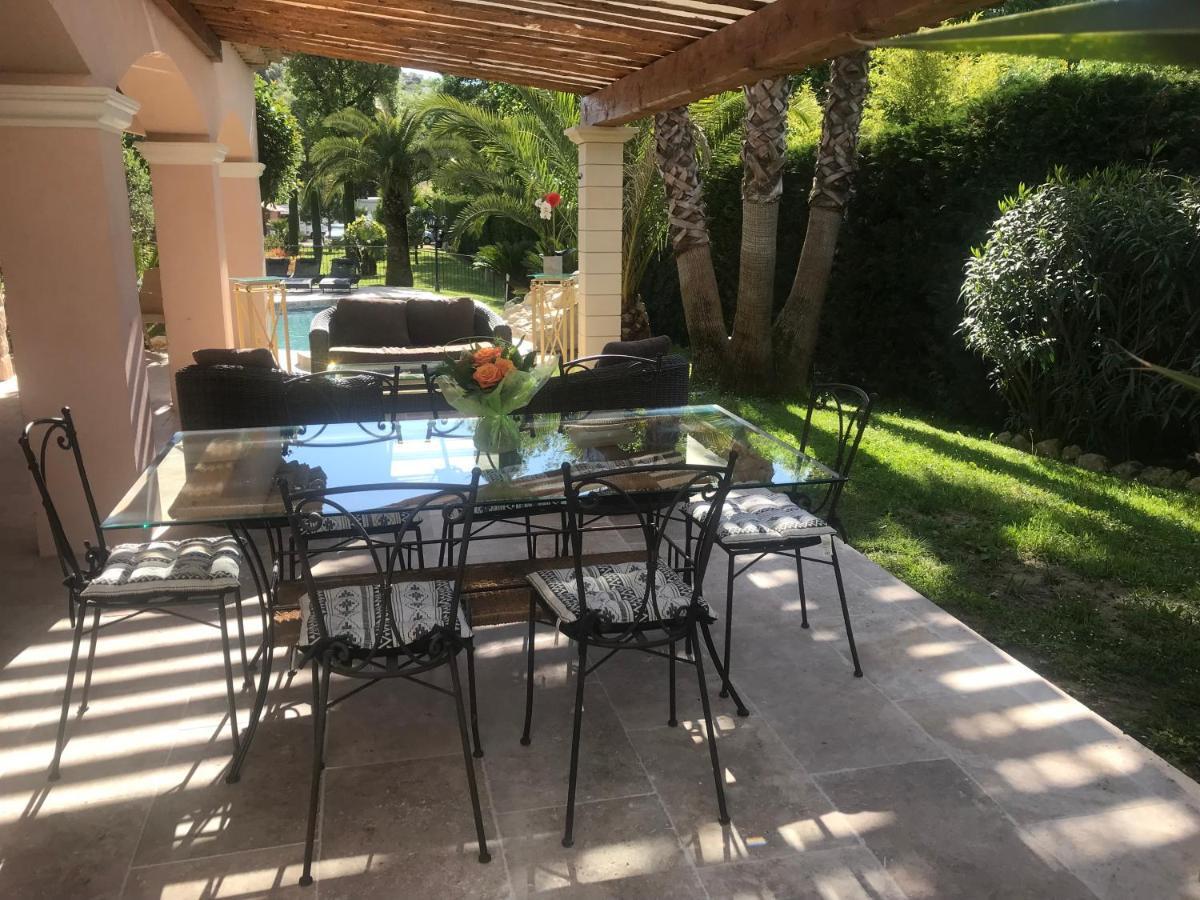 Luxueuse villa piscine et jacuzzi Saint-Paul-de-Vence Esterno foto