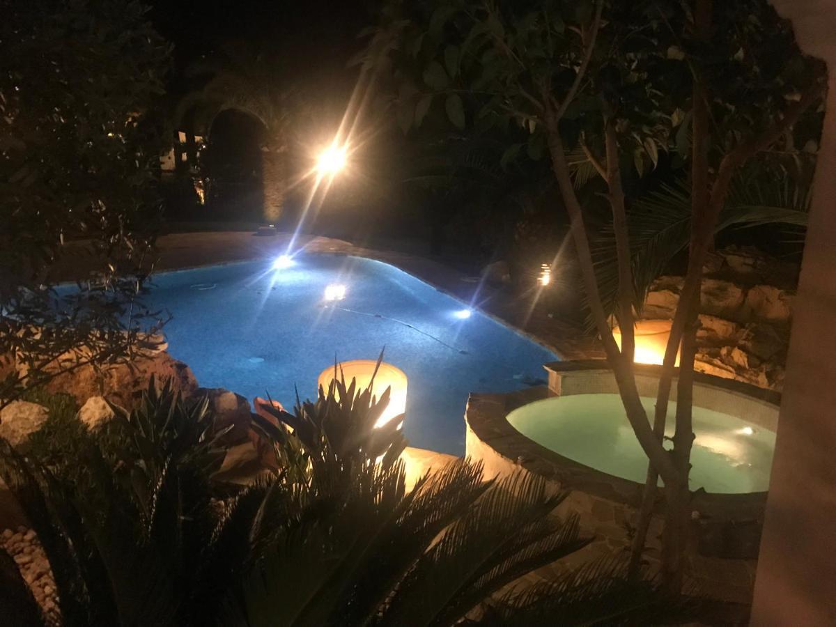 Luxueuse villa piscine et jacuzzi Saint-Paul-de-Vence Esterno foto