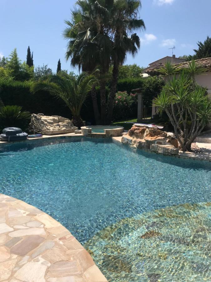 Luxueuse villa piscine et jacuzzi Saint-Paul-de-Vence Esterno foto