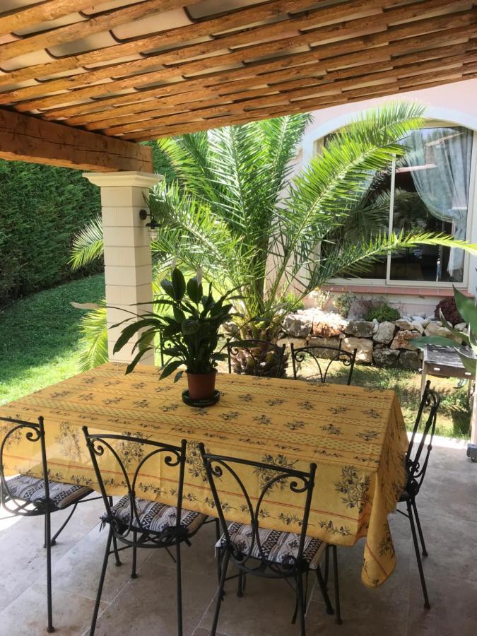 Luxueuse villa piscine et jacuzzi Saint-Paul-de-Vence Esterno foto